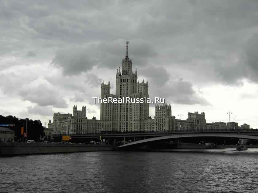 House on Kotelnicheskaya quay